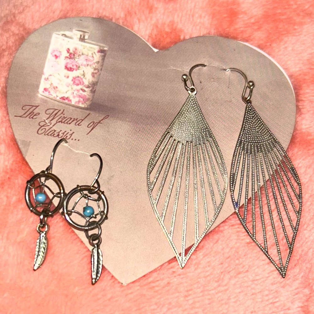 💙2 pairs of boho earrings🔆